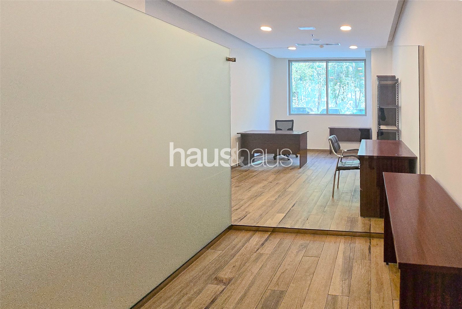 retail to rent - haus & haus