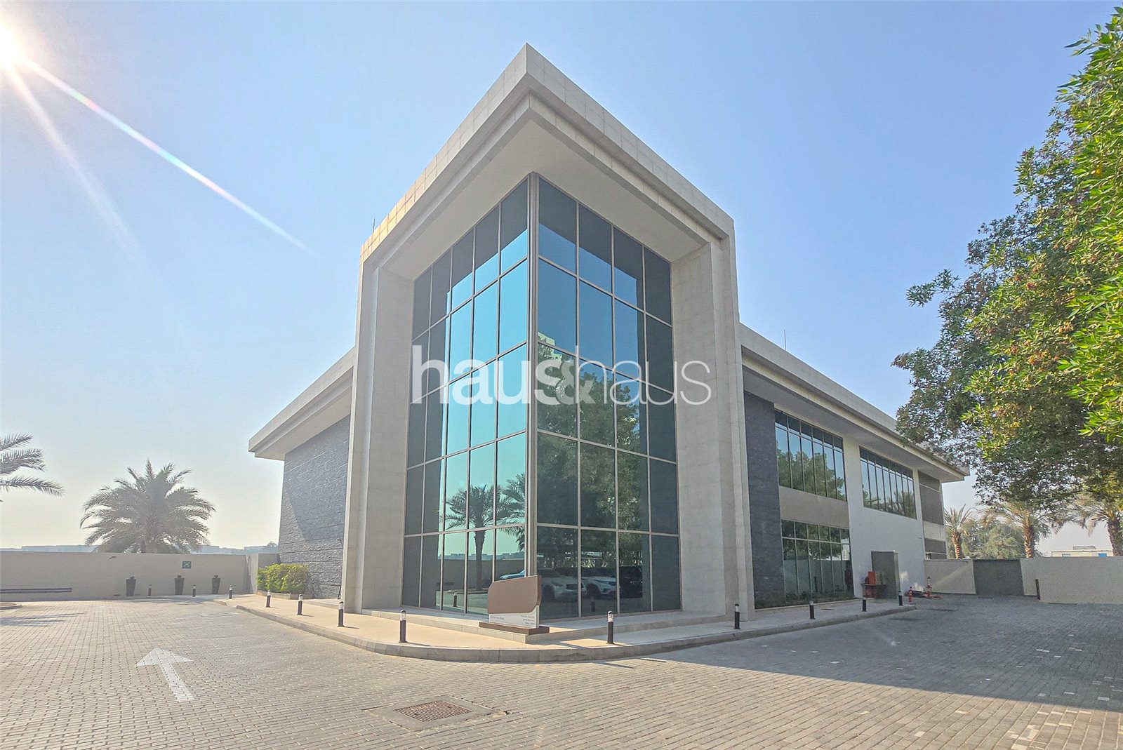 retail to rent - haus & haus