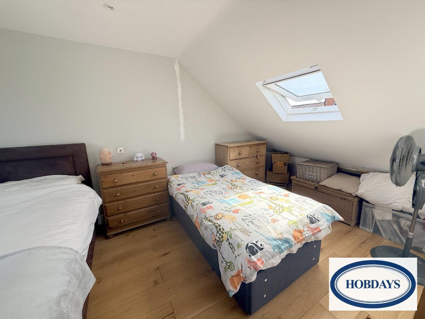 Swanley Crescent, Potters Bar, Hertfordshire, EN6 1NQ