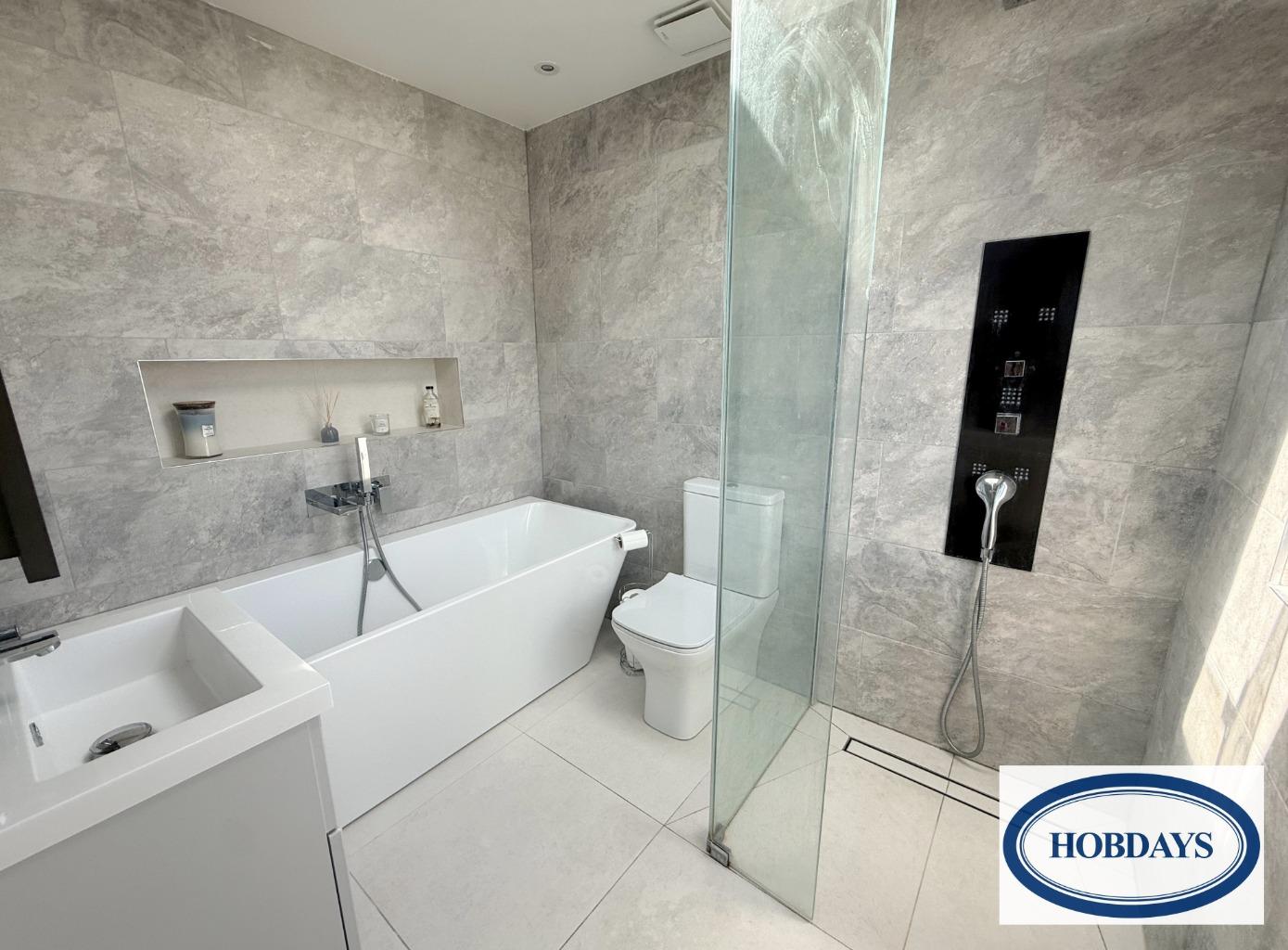 Swanley Crescent, Potters Bar, Hertfordshire, EN6 1NQ