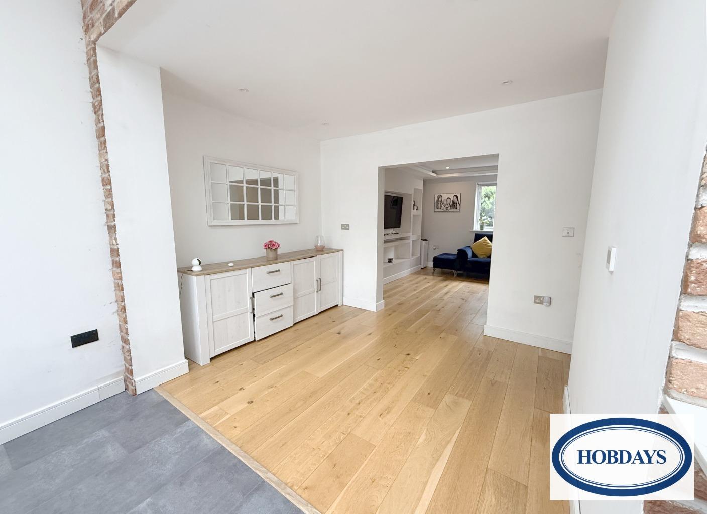 Swanley Crescent, Potters Bar, Hertfordshire, EN6 1NQ