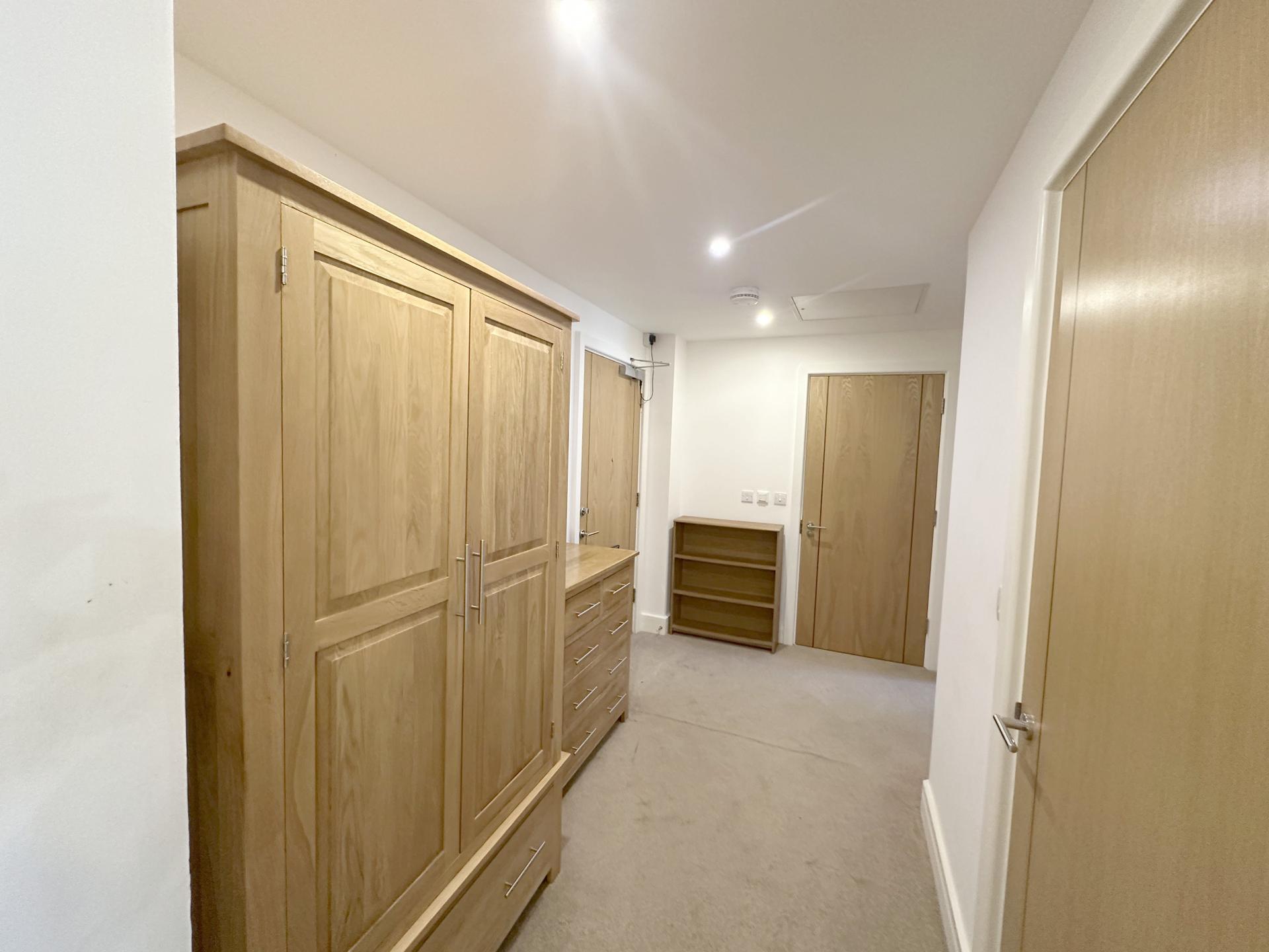 Mandeville Court, Darkes Lane, Potters Bar, Hertfordshire, EN6 1BZ