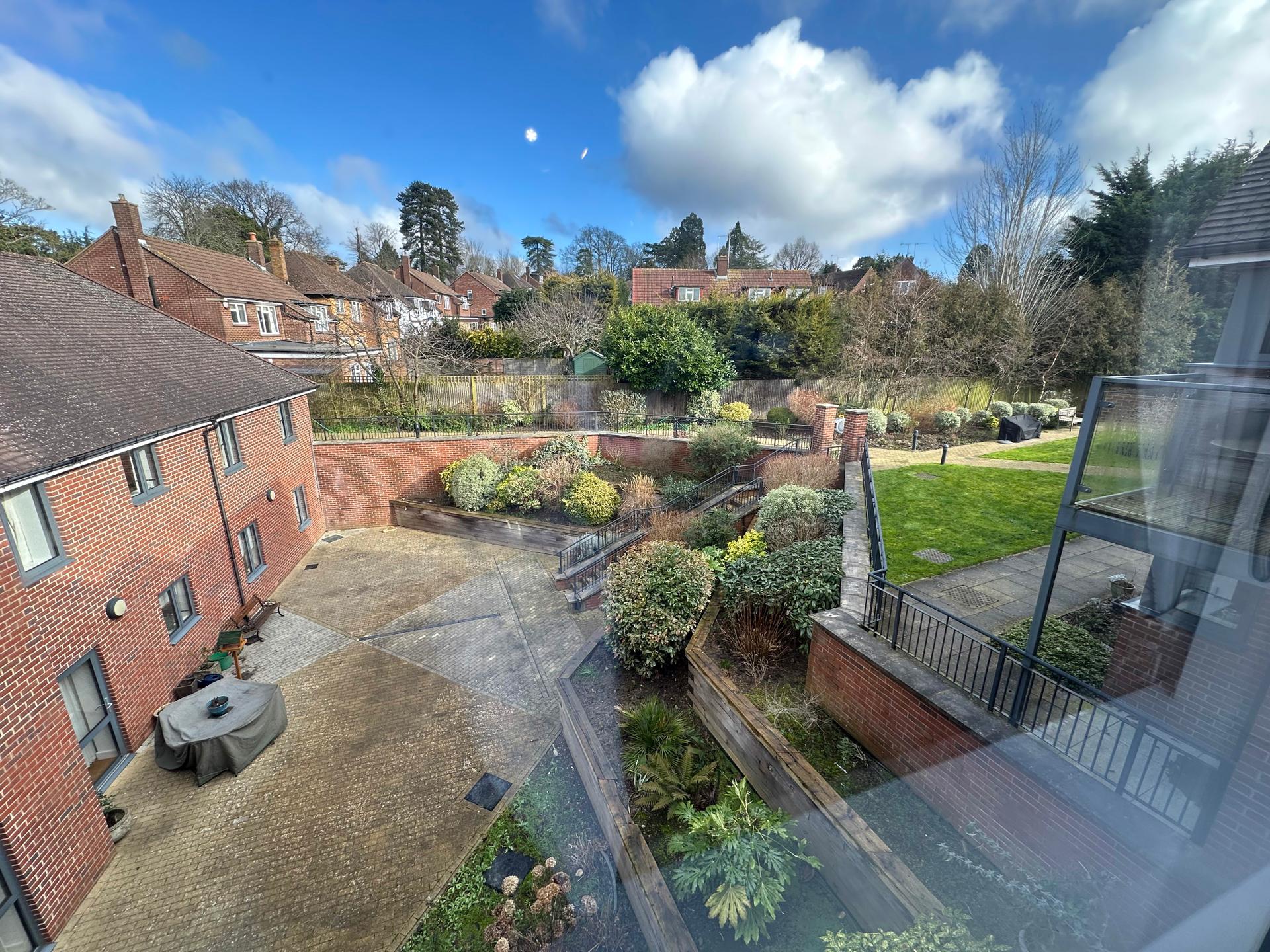 Mandeville Court, Darkes Lane, Potters Bar, Hertfordshire, EN6 1BZ