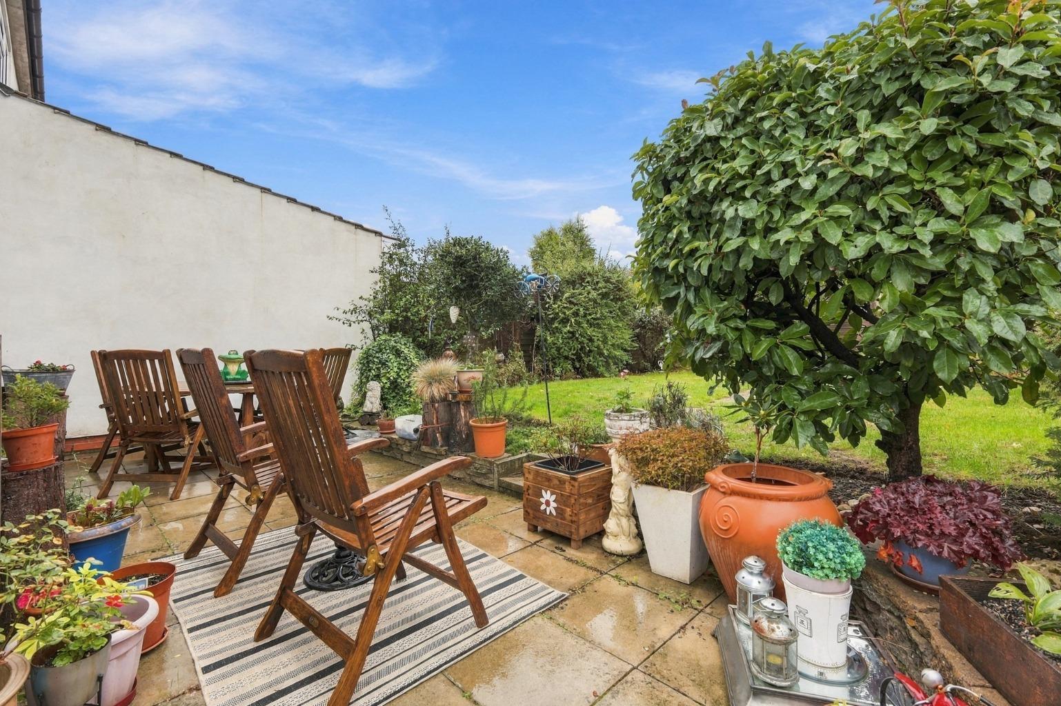 Highview Gardens, Potters Bar, EN6