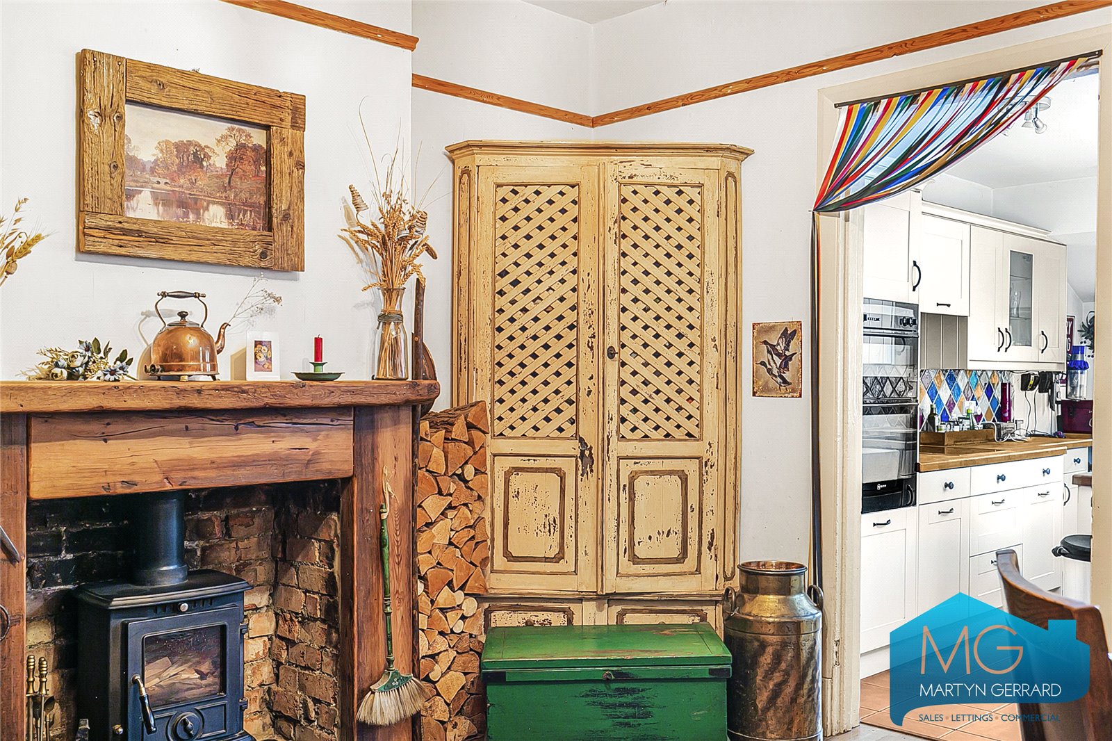 3 bedroom End of Terrace House for sale - Martyn Gerrard