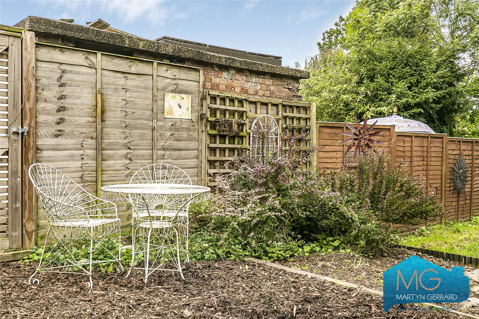 3 bedroom End of Terrace House for sale - Martyn Gerrard