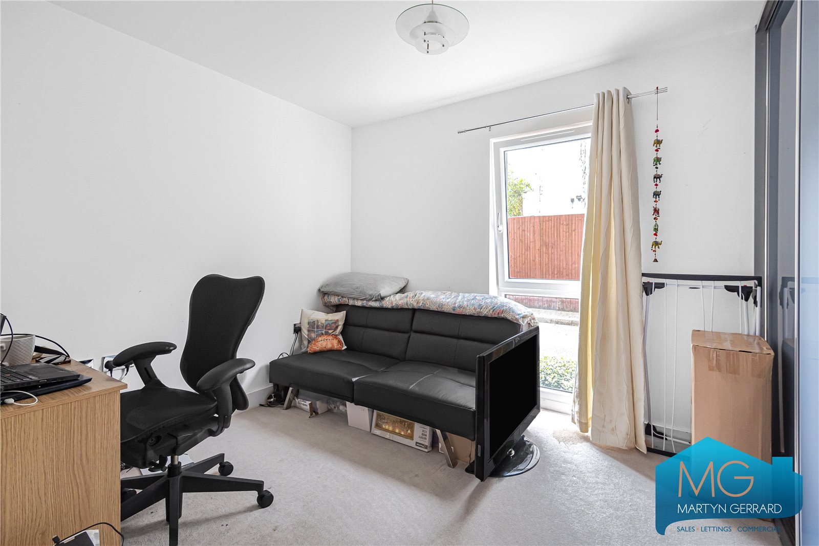 2 bedroom Ground Floor Flat for sale - Martyn Gerrard