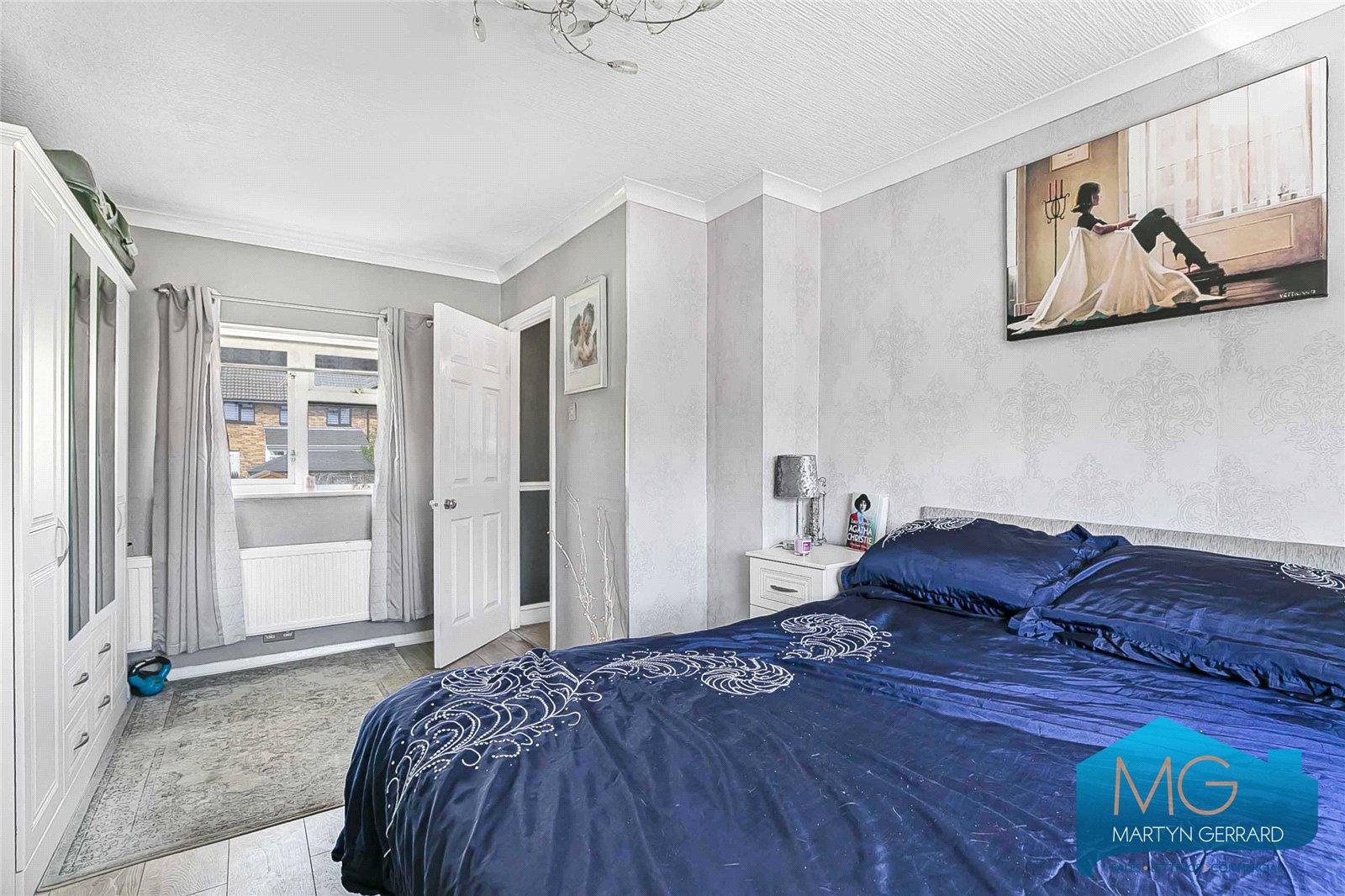 2 bedroom Terraced House for sale - Martyn Gerrard