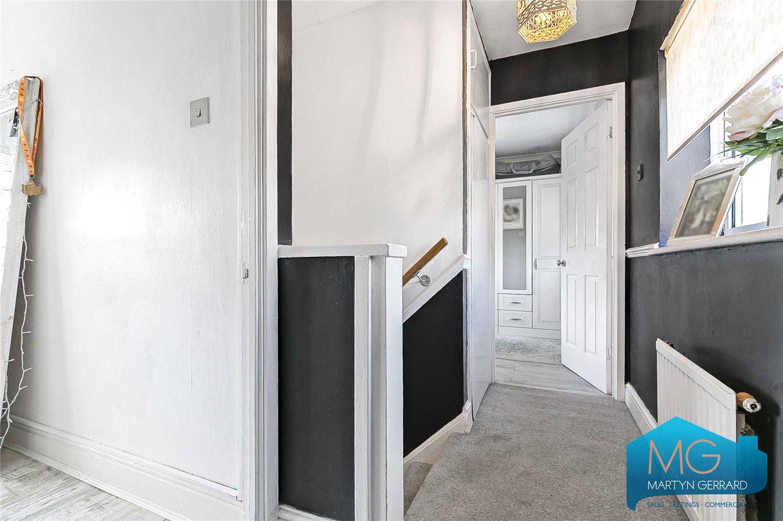 2 bedroom Terraced House for sale - Martyn Gerrard