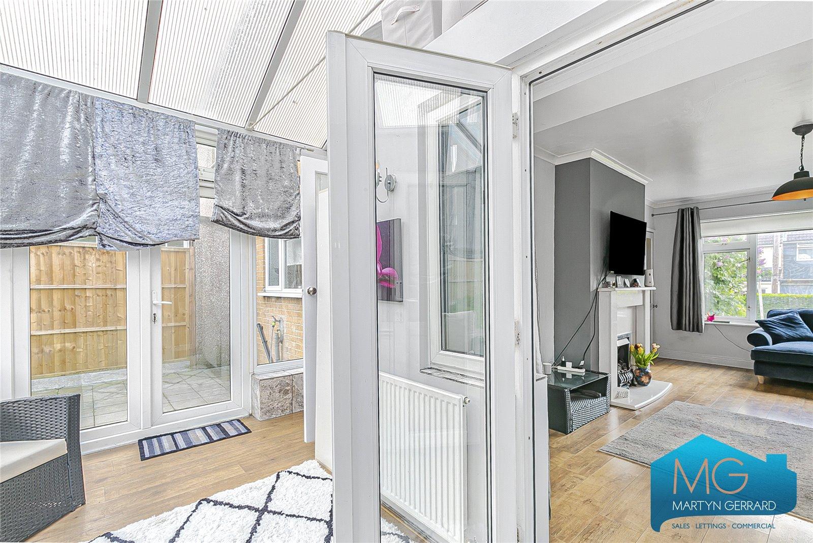 2 bedroom Terraced House for sale - Martyn Gerrard