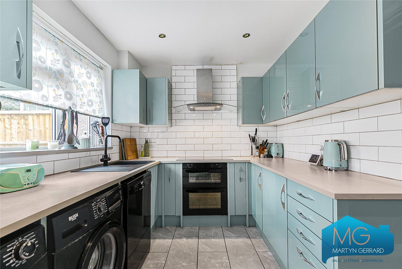 2 bedroom Terraced House for sale - Martyn Gerrard