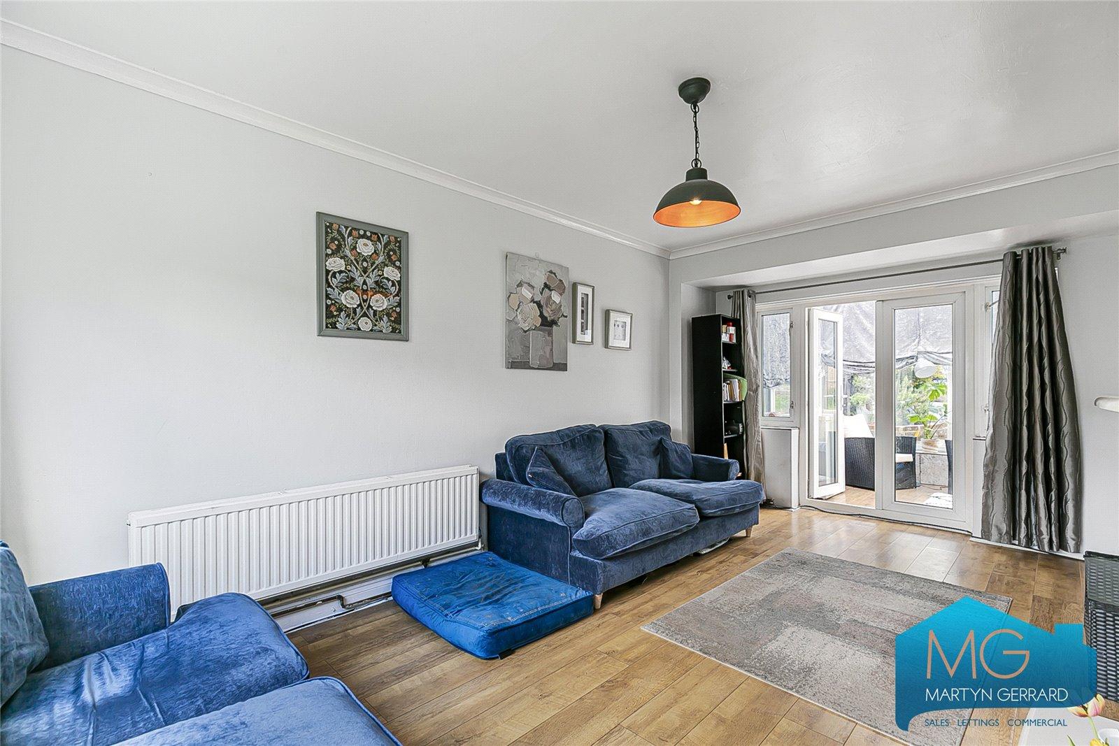 2 bedroom Terraced House for sale - Martyn Gerrard