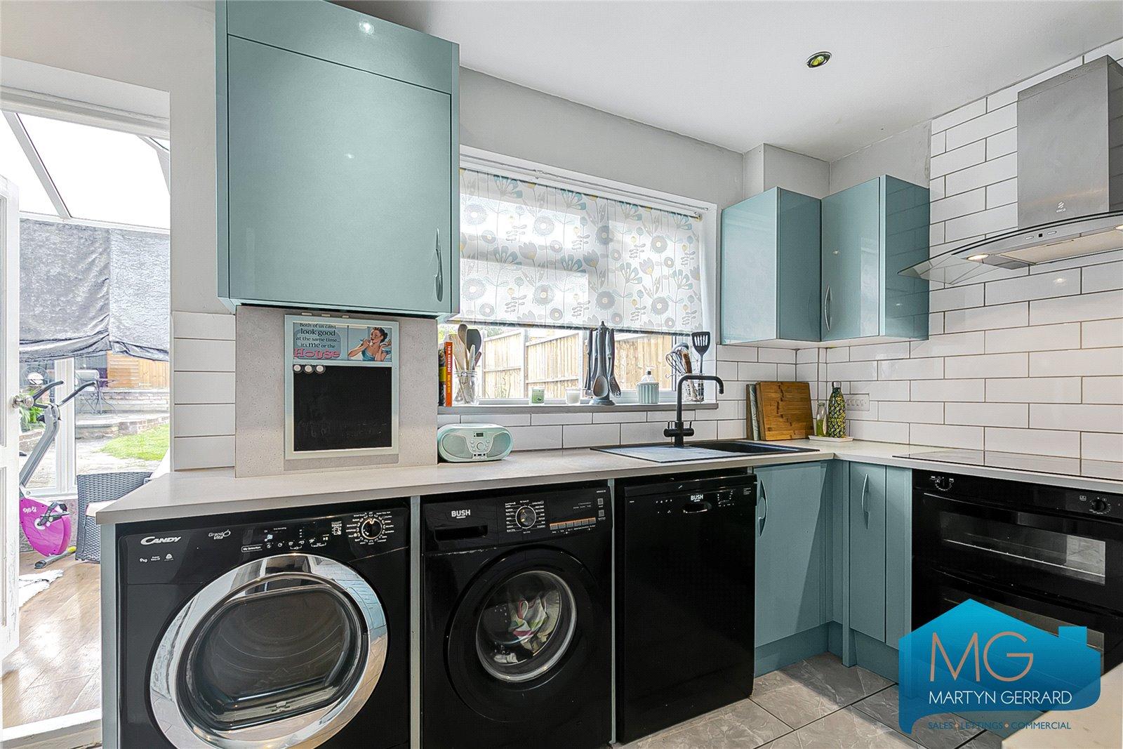 2 bedroom Terraced House for sale - Martyn Gerrard