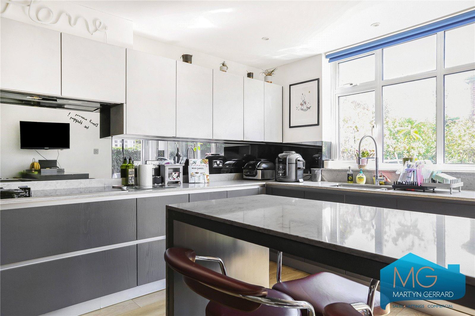 5 bedroom Detached House for sale - Martyn Gerrard