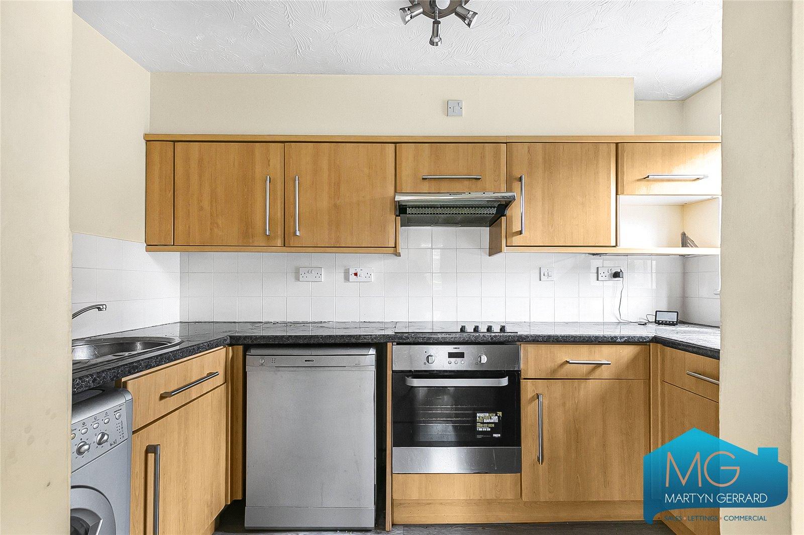 2 bedroom Ground Floor Flat for sale - Martyn Gerrard