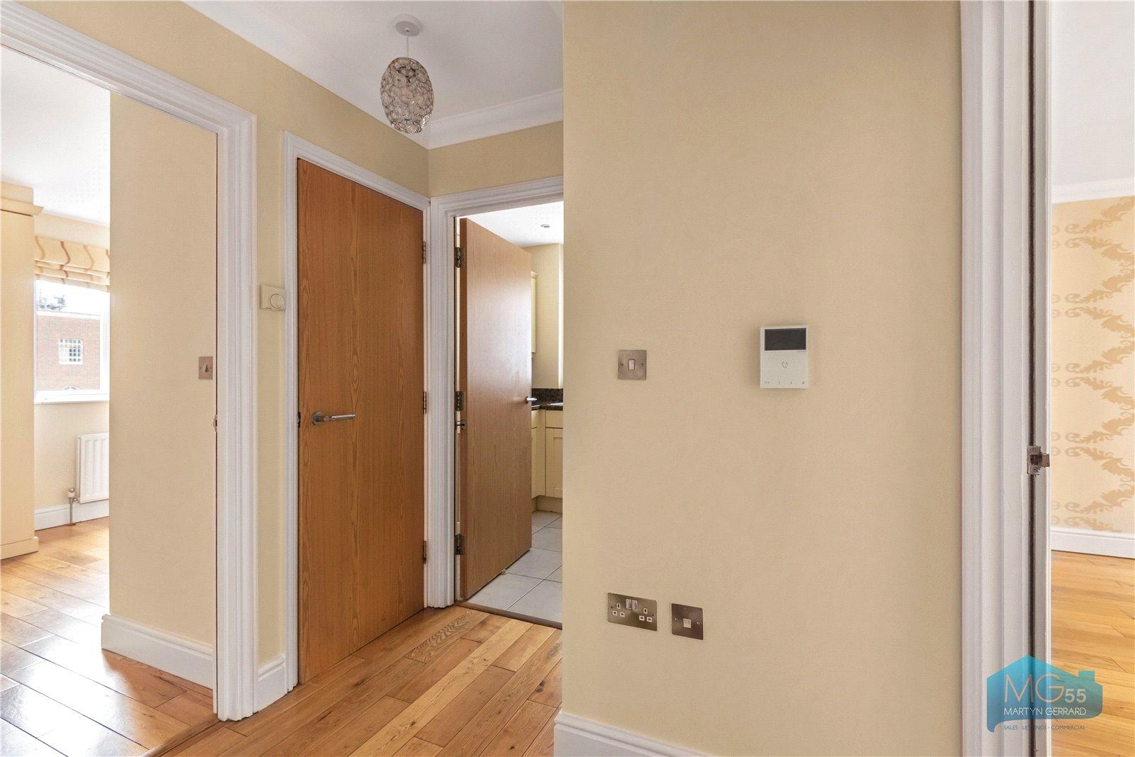 1 bedroom Apartment for sale - Martyn Gerrard