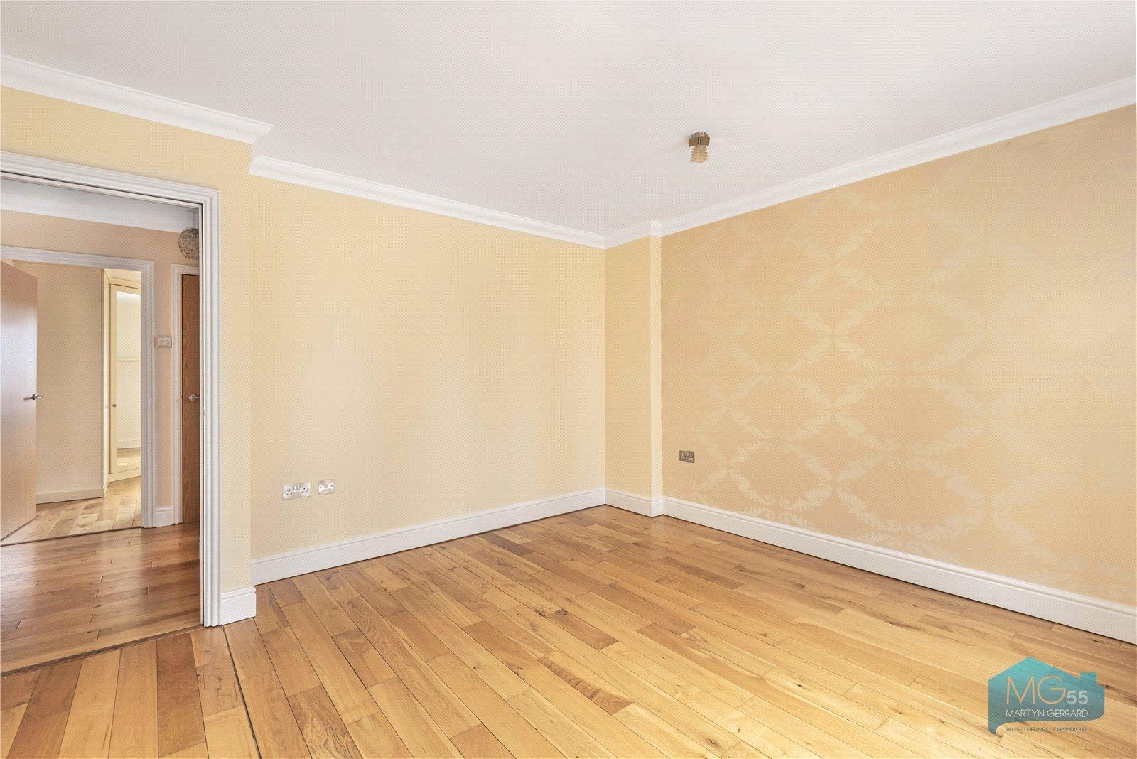 1 bedroom Apartment for sale - Martyn Gerrard
