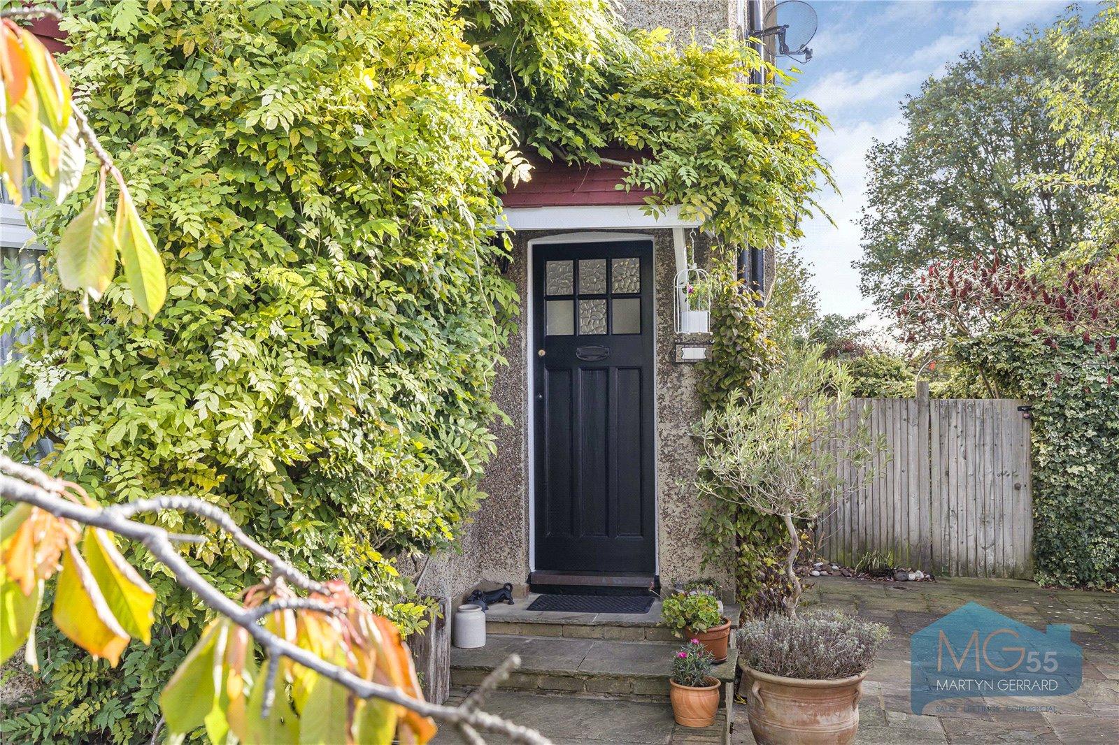 3 bedroom Semi-Detached House for sale - Martyn Gerrard
