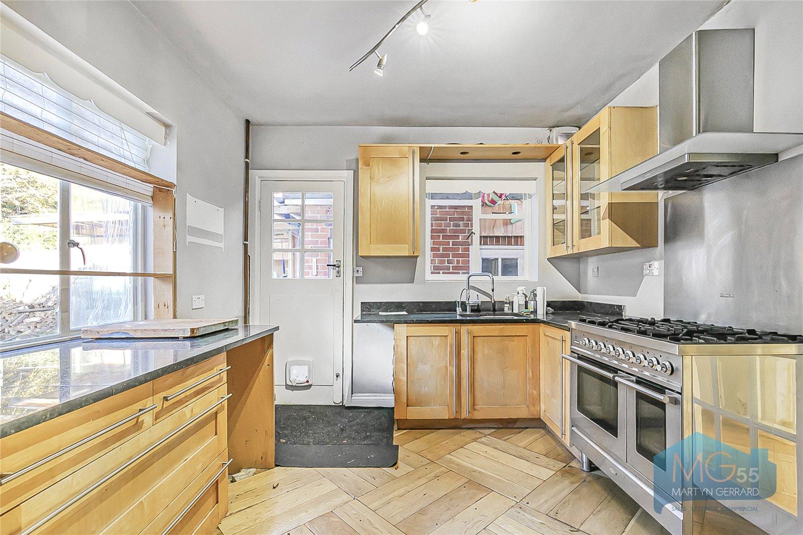 4 bedroom Detached House for sale - Martyn Gerrard