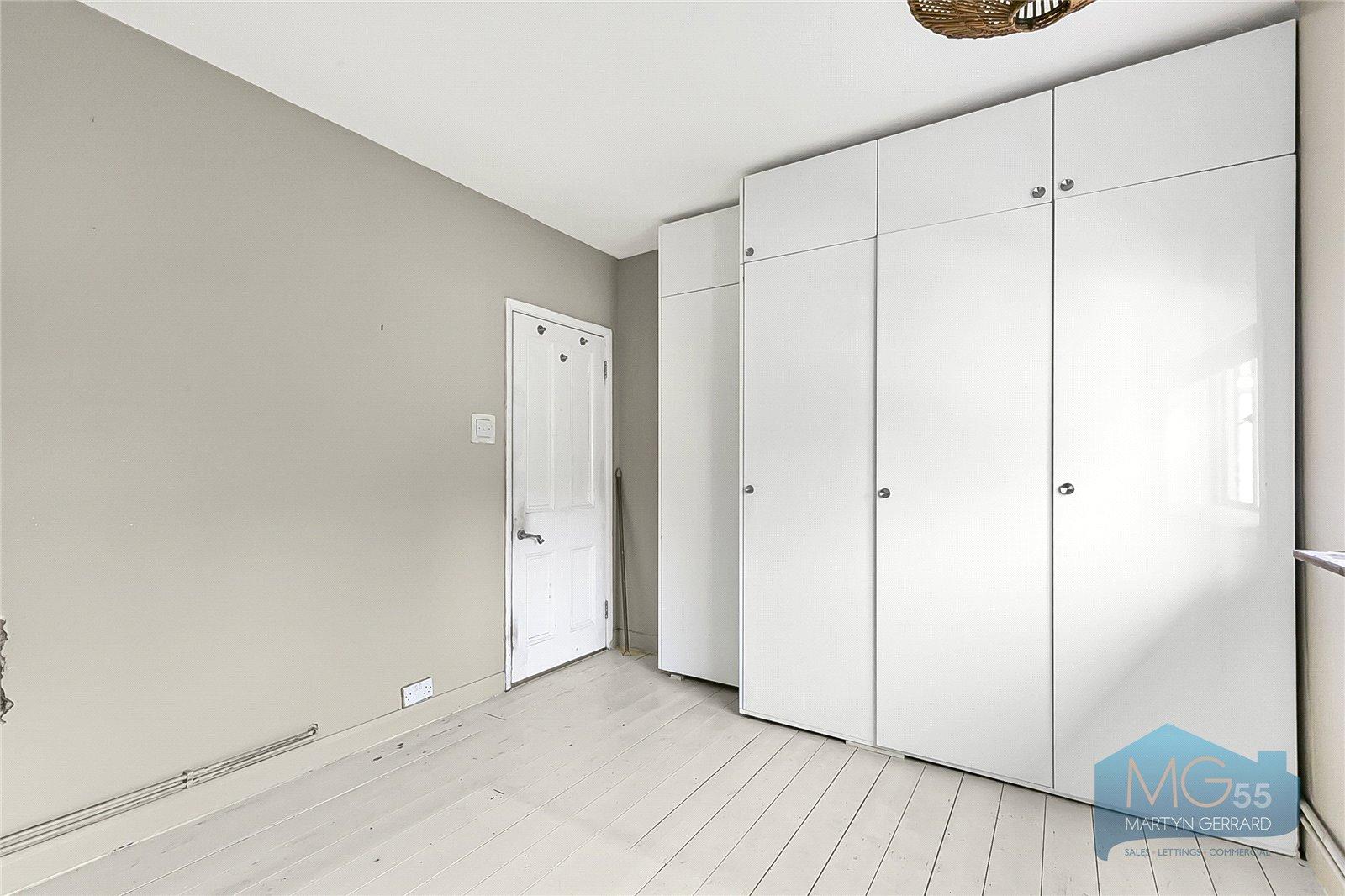 4 bedroom Detached House for sale - Martyn Gerrard