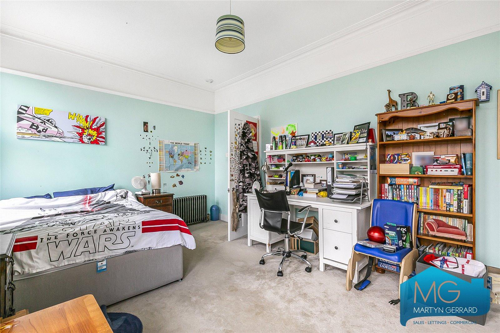 5 bedroom Semi-Detached House for sale - Martyn Gerrard
