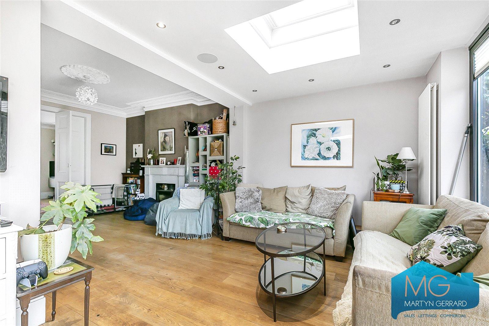 5 bedroom Semi-Detached House for sale - Martyn Gerrard