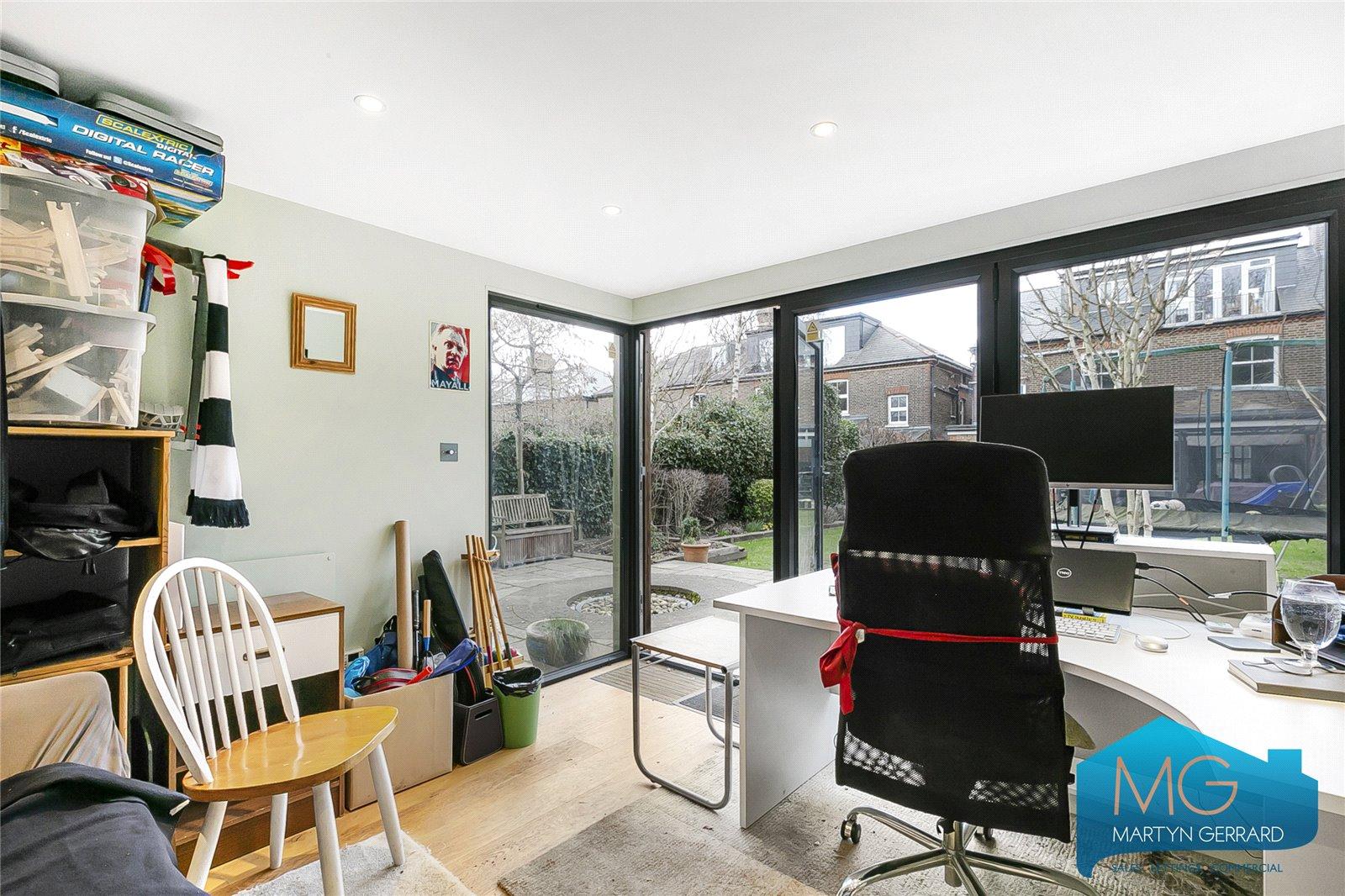 5 bedroom Semi-Detached House for sale - Martyn Gerrard
