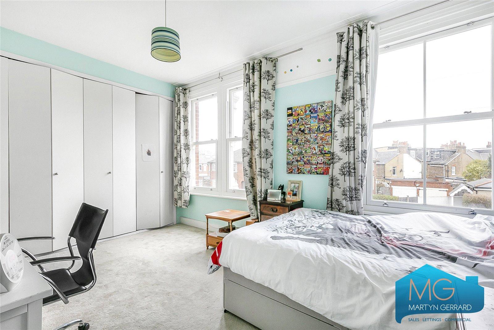 5 bedroom Semi-Detached House for sale - Martyn Gerrard