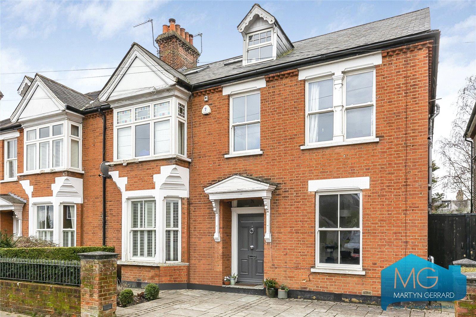 5 bedroom Semi-Detached House for sale - Martyn Gerrard