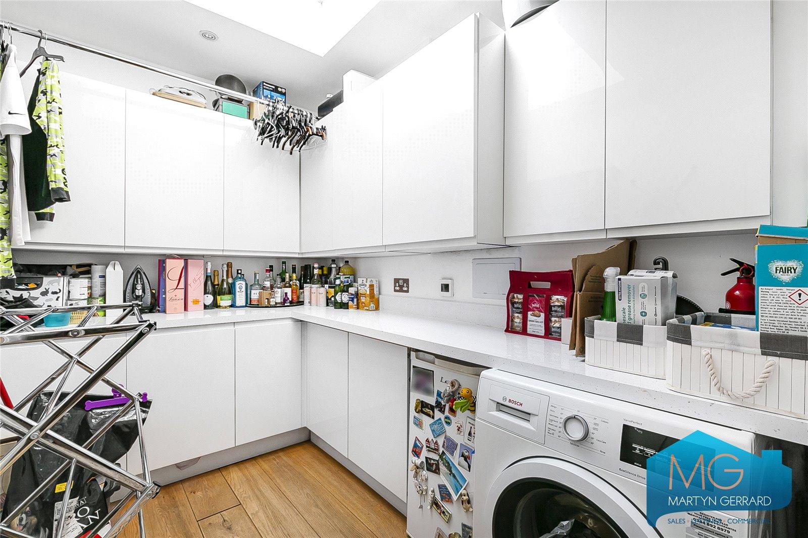 5 bedroom Semi-Detached House for sale - Martyn Gerrard