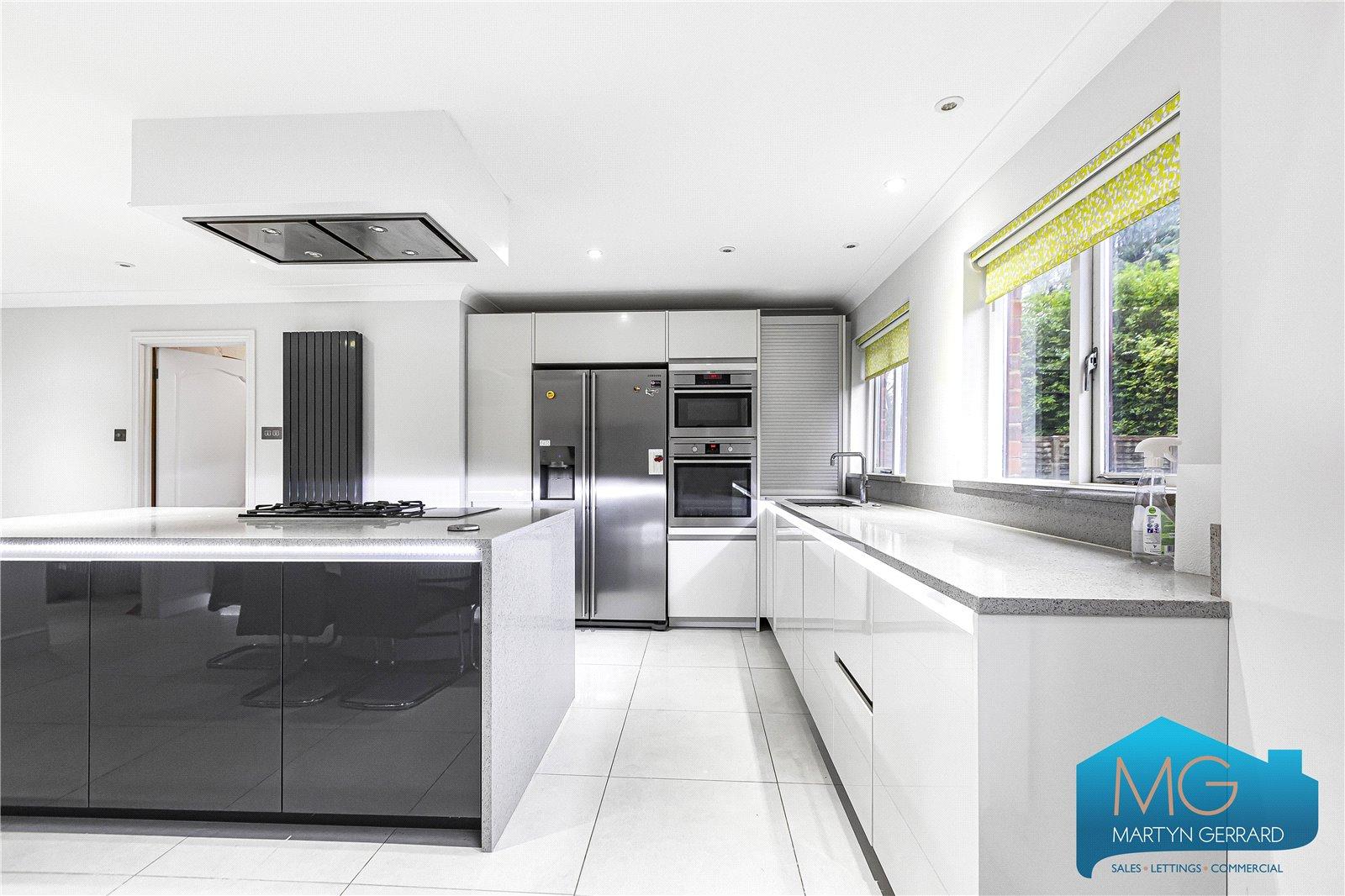 5 bedroom Detached House for sale - Martyn Gerrard