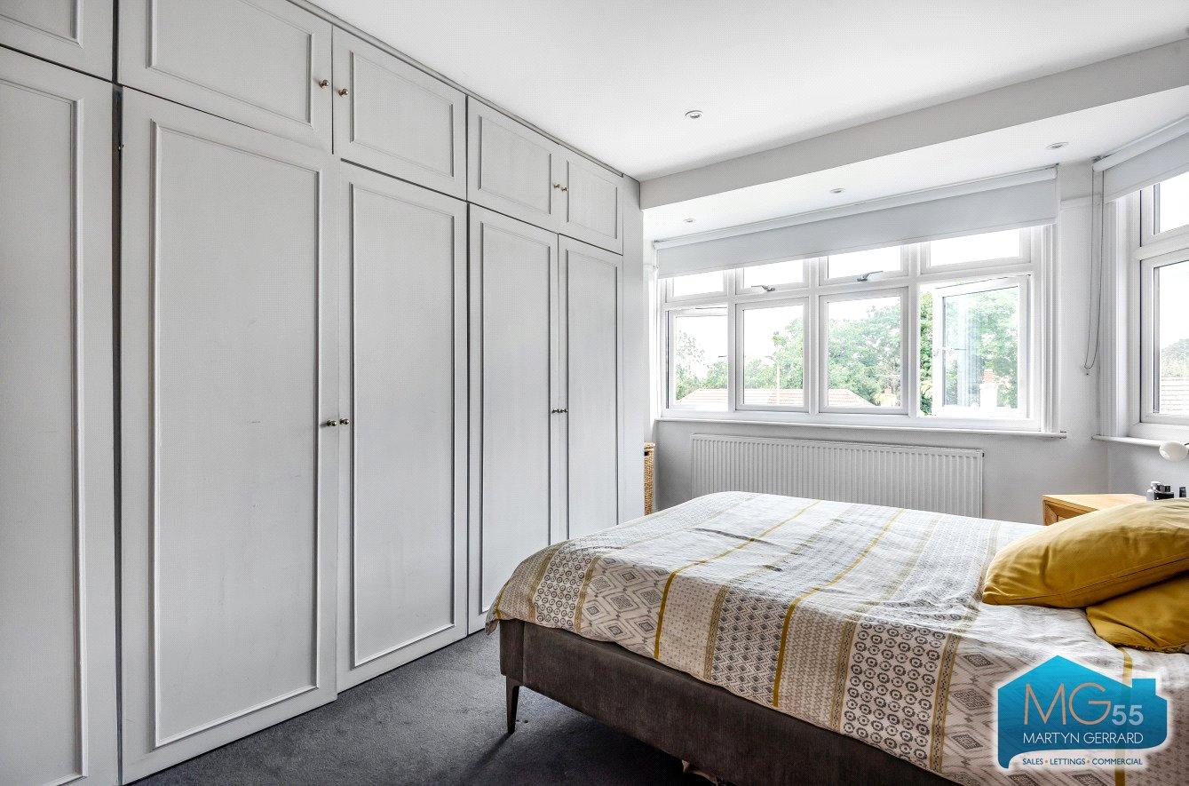 4 bedroom Semi-Detached House to rent - Martyn Gerrard