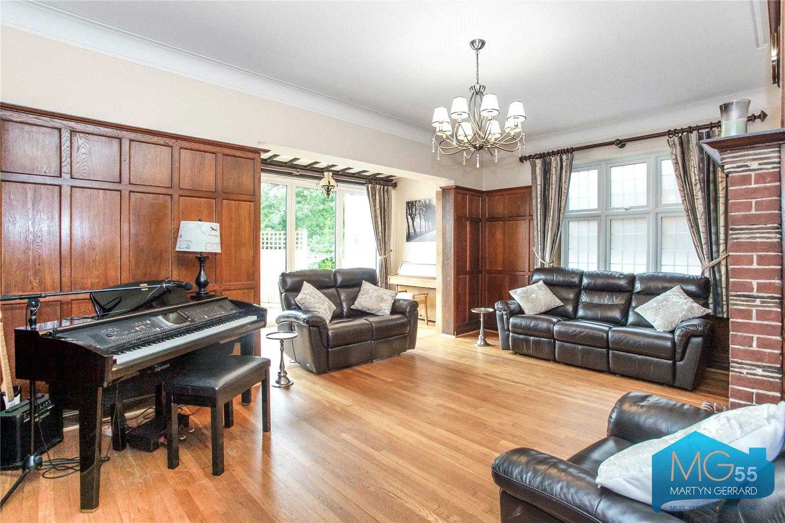 4 bedroom Detached House to rent - Martyn Gerrard