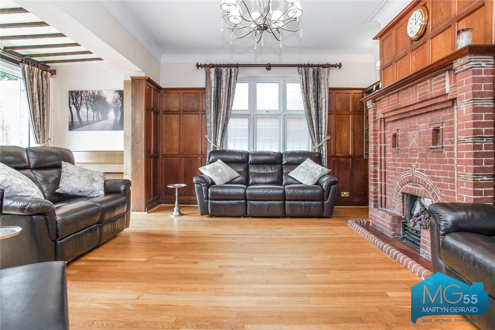 4 bedroom Detached House to rent - Martyn Gerrard