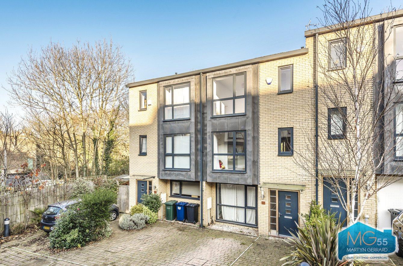 4 bedroom Terraced House to rent - Martyn Gerrard