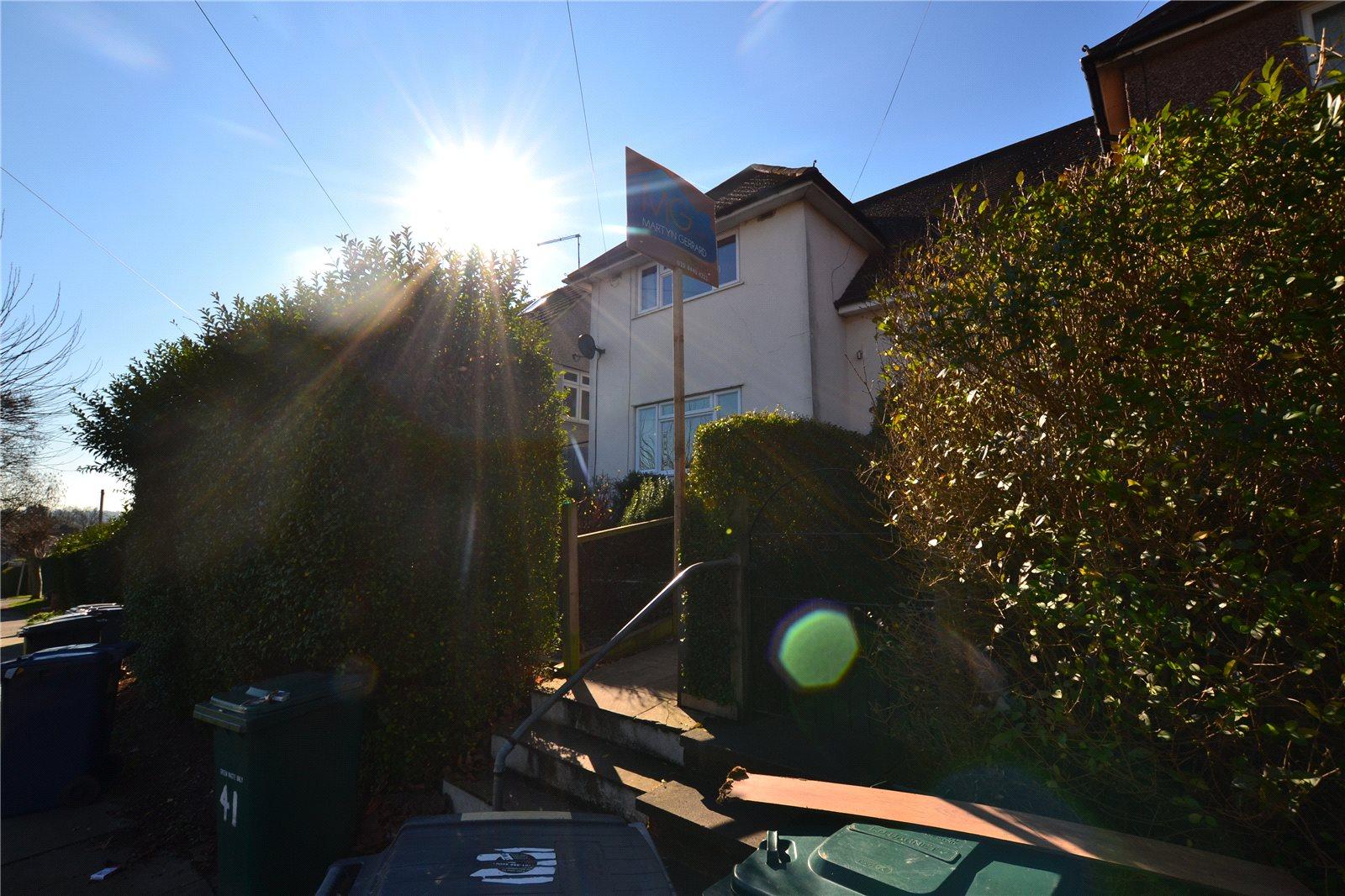 2 bedroom Semi-Detached House to rent - Martyn Gerrard