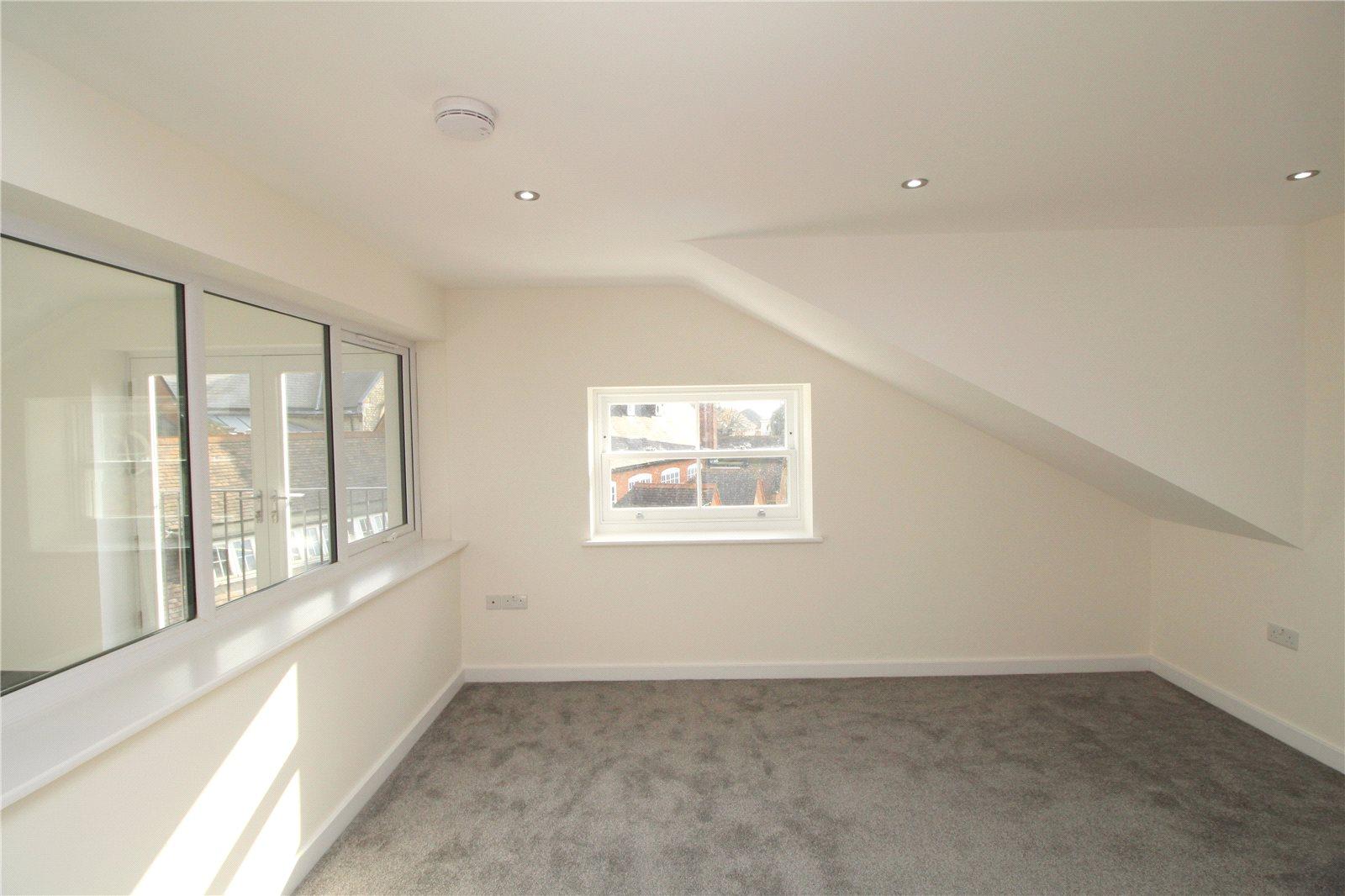 3 bedroom Apartment to rent - Martyn Gerrard