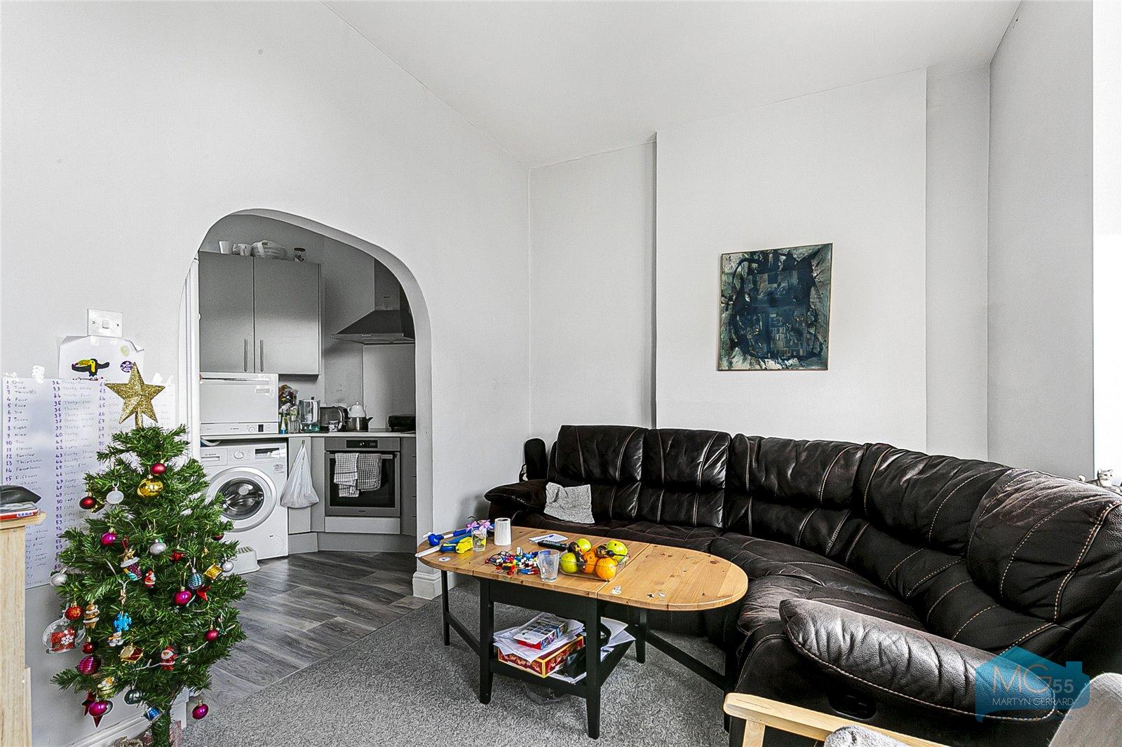 2 bedroom Maisonette to rent - Martyn Gerrard