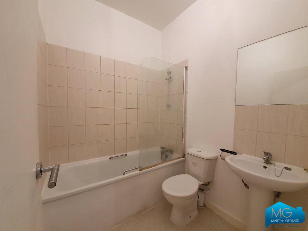 Apartment to rent - Martyn Gerrard