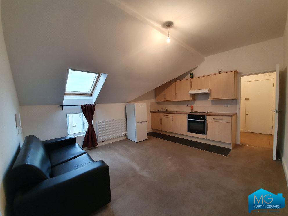 Apartment to rent - Martyn Gerrard