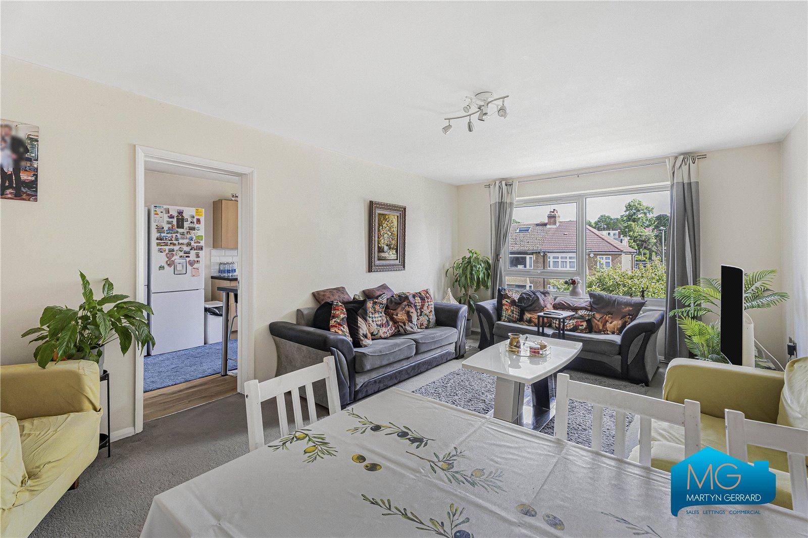 2 bedroom Apartment to rent - Martyn Gerrard