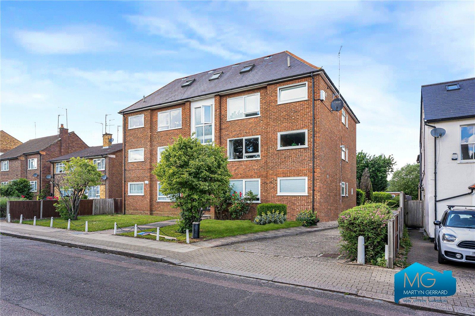 2 bedroom Apartment to rent - Martyn Gerrard