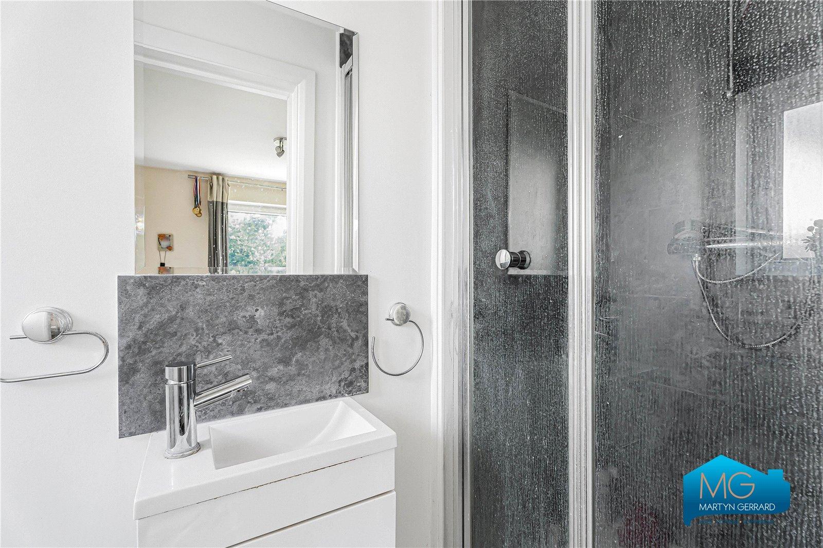 2 bedroom Apartment to rent - Martyn Gerrard