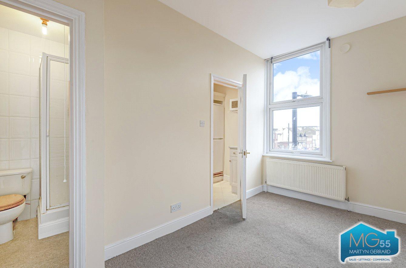1 bedroom Apartment to rent - Martyn Gerrard
