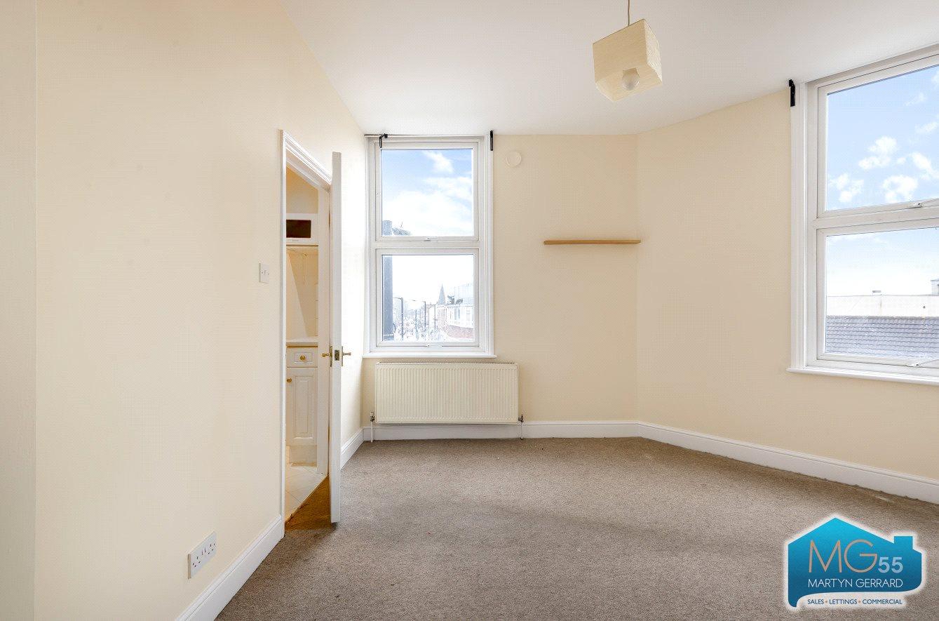 1 bedroom Apartment to rent - Martyn Gerrard