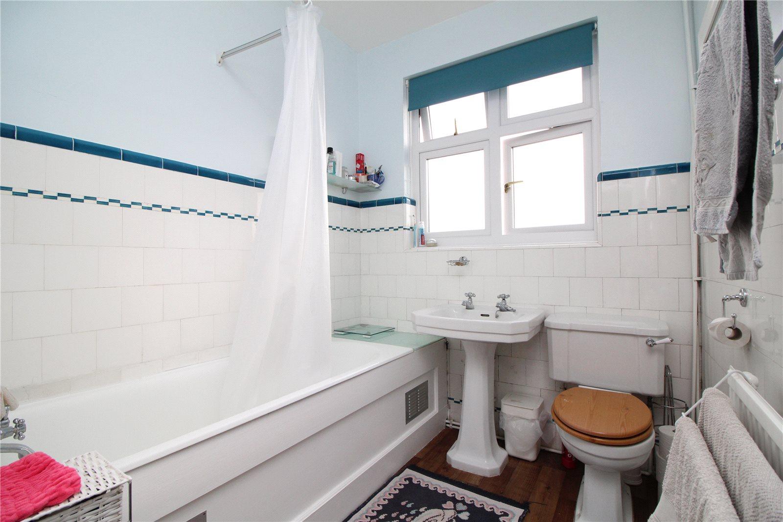 2 bedroom Apartment to rent - Martyn Gerrard