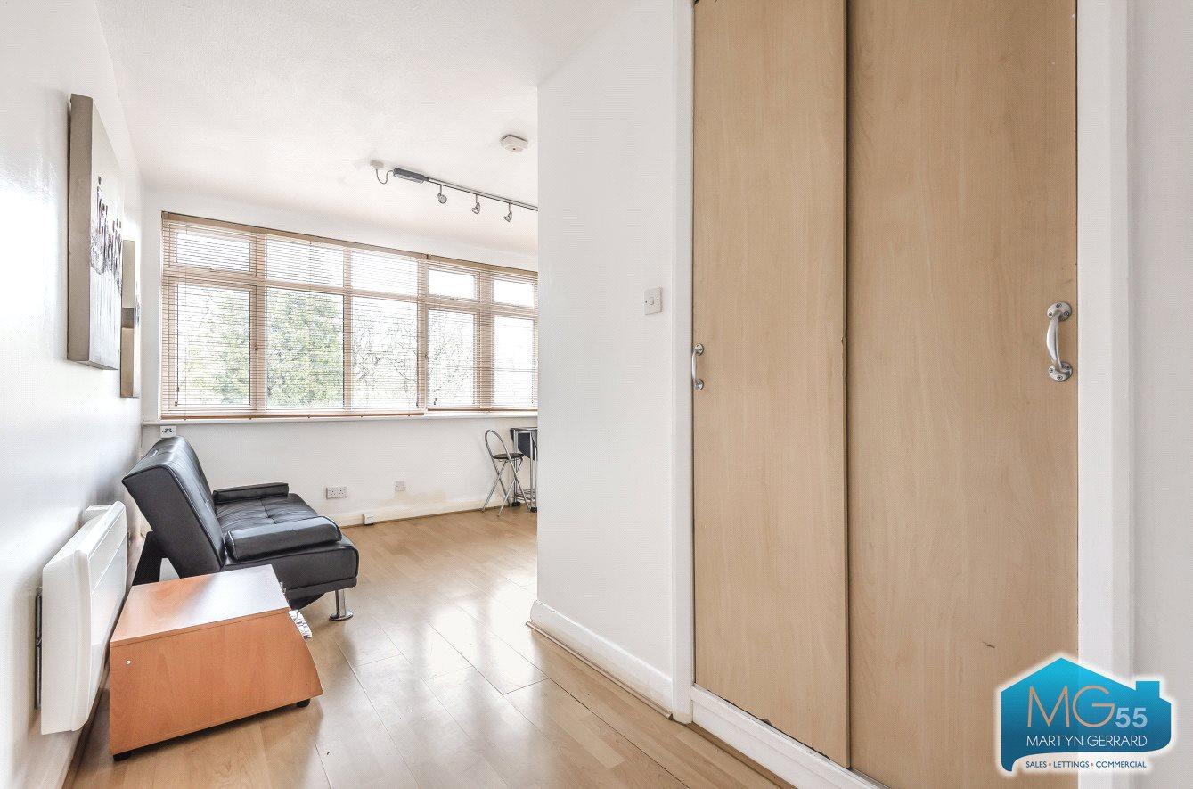 Apartment to rent - Martyn Gerrard