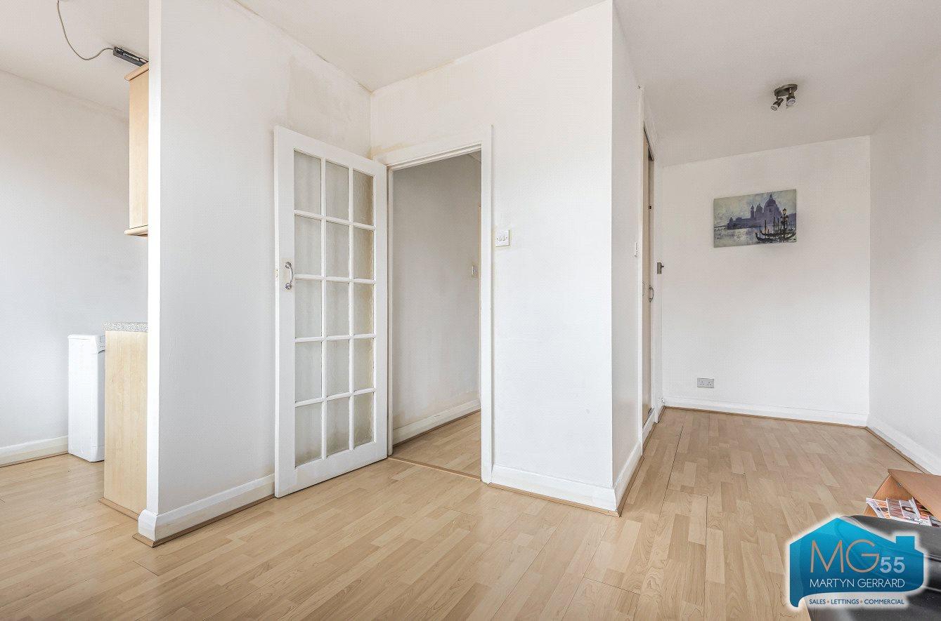 Apartment to rent - Martyn Gerrard