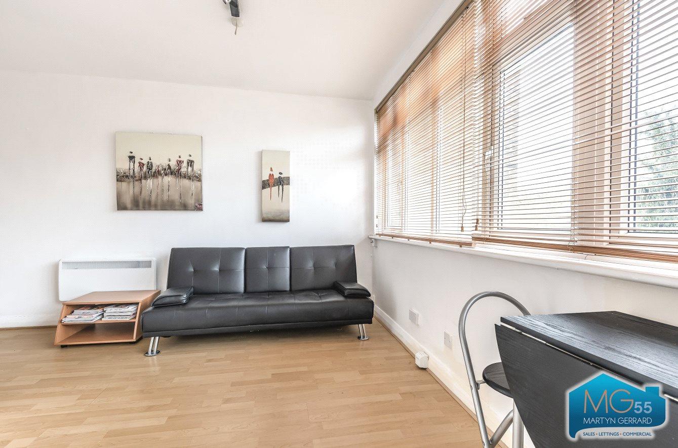 Apartment to rent - Martyn Gerrard