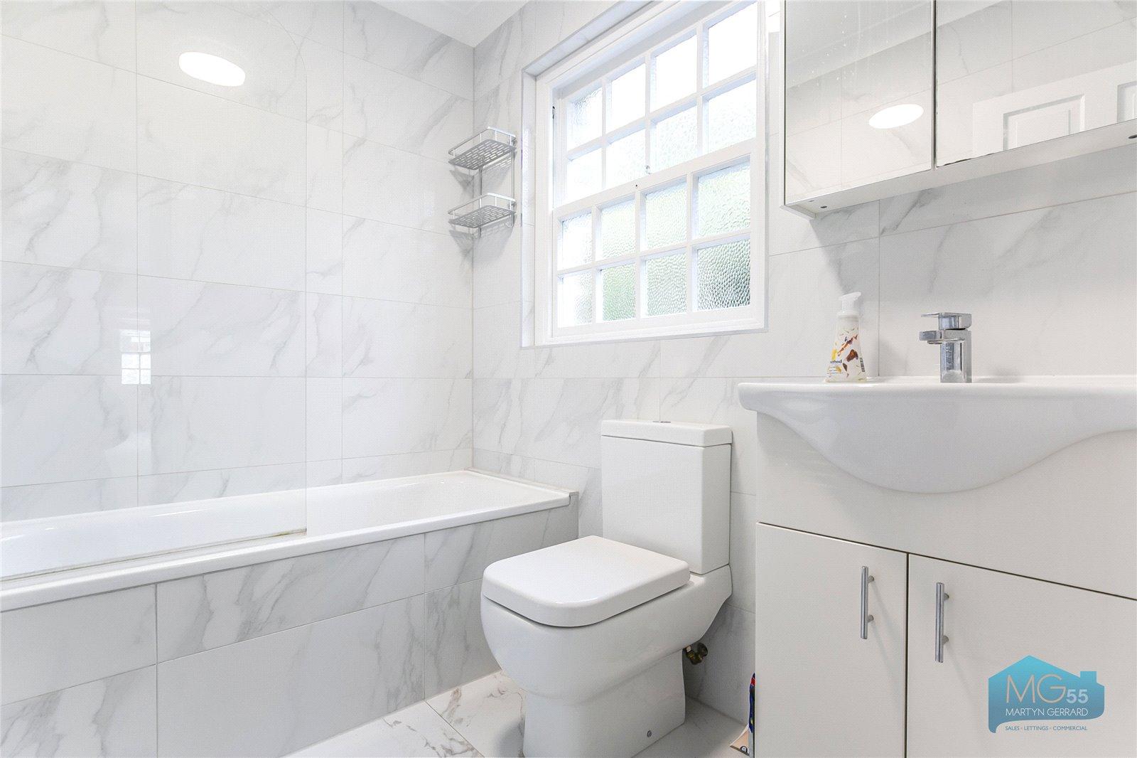 2 bedroom Terraced House to rent - Martyn Gerrard